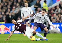 Manuel Ugarte đối mặt thống kê đáng quên tại Man United